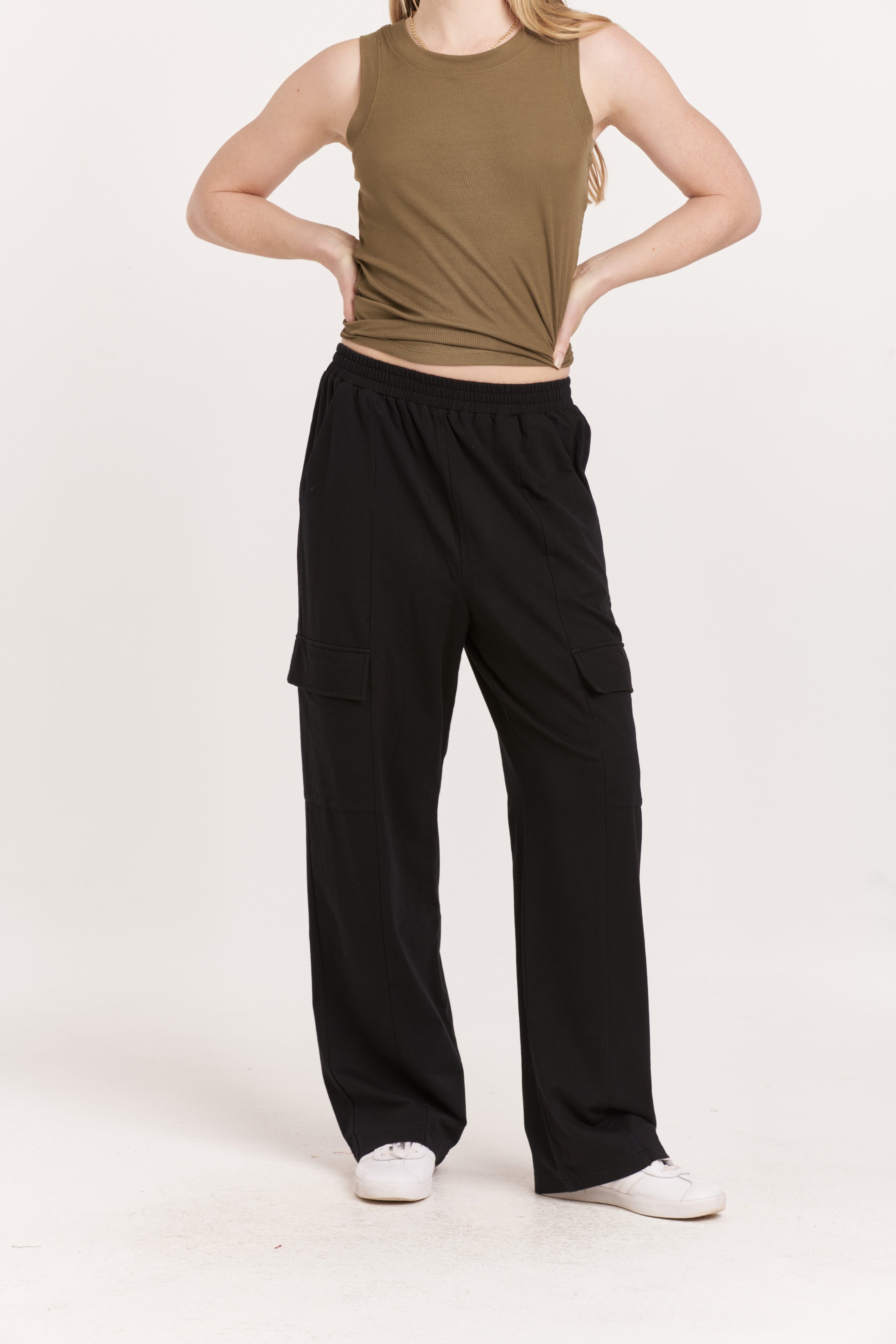 JANA CARGO PANT BLACK FLEECE