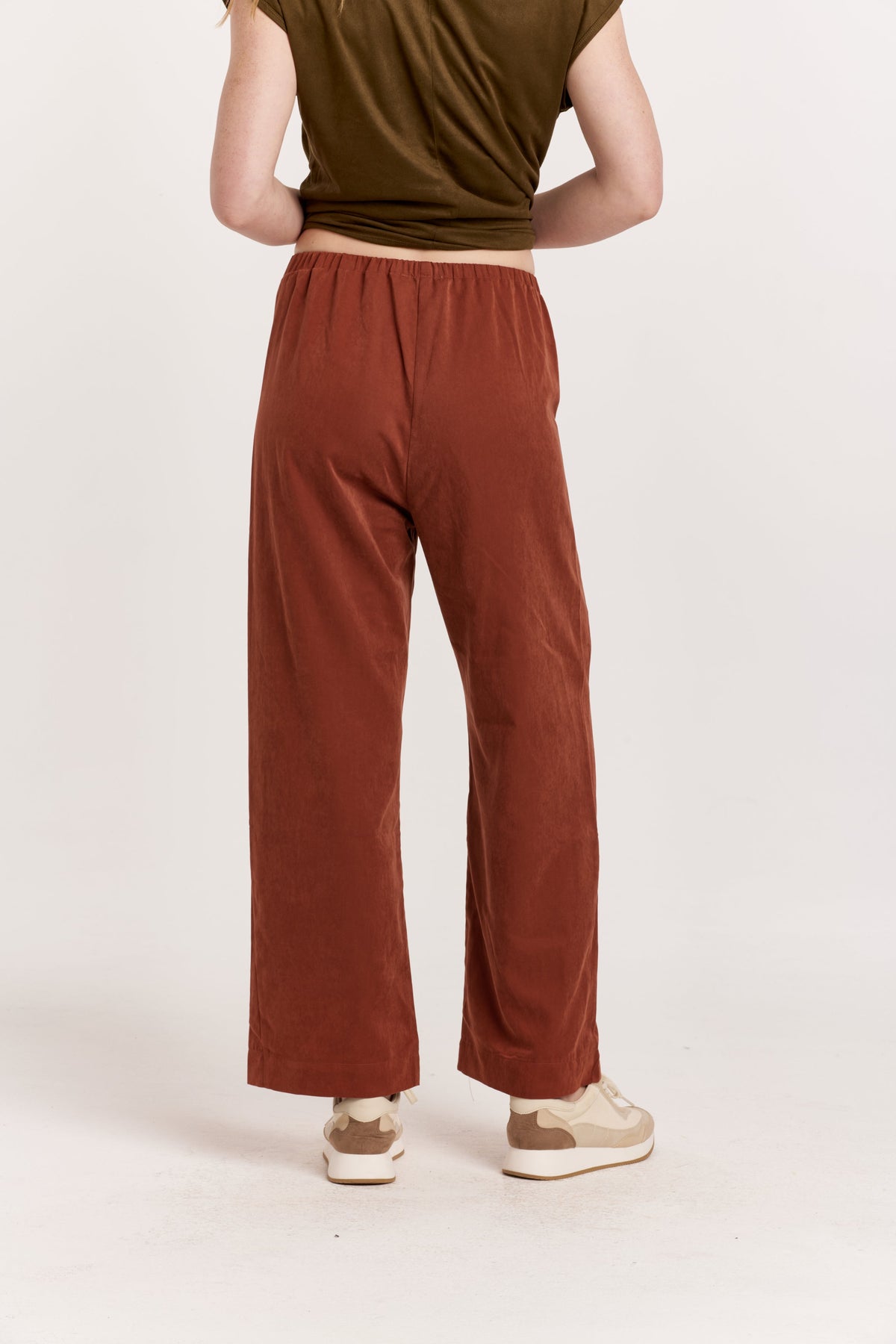 paris-lounge-pants-mahogany-nylon