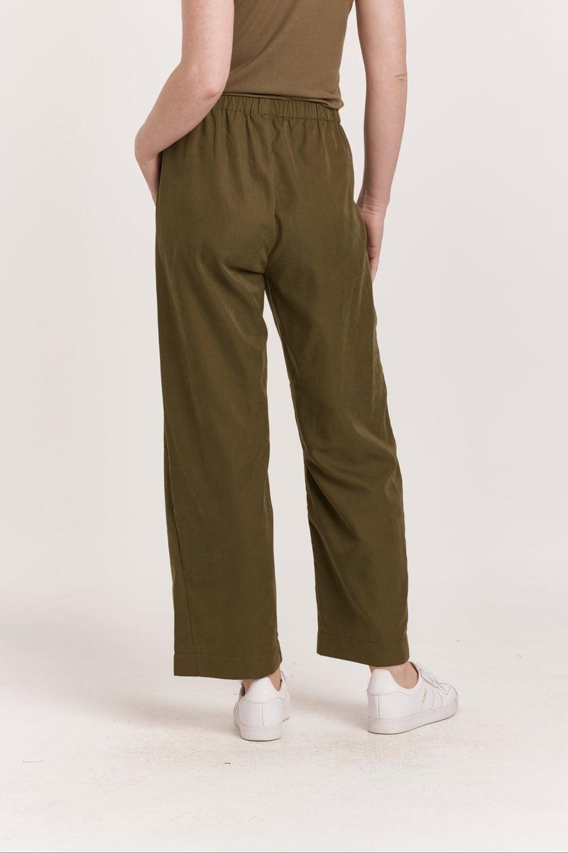 paris-lounge-pants-vineyard-nylon