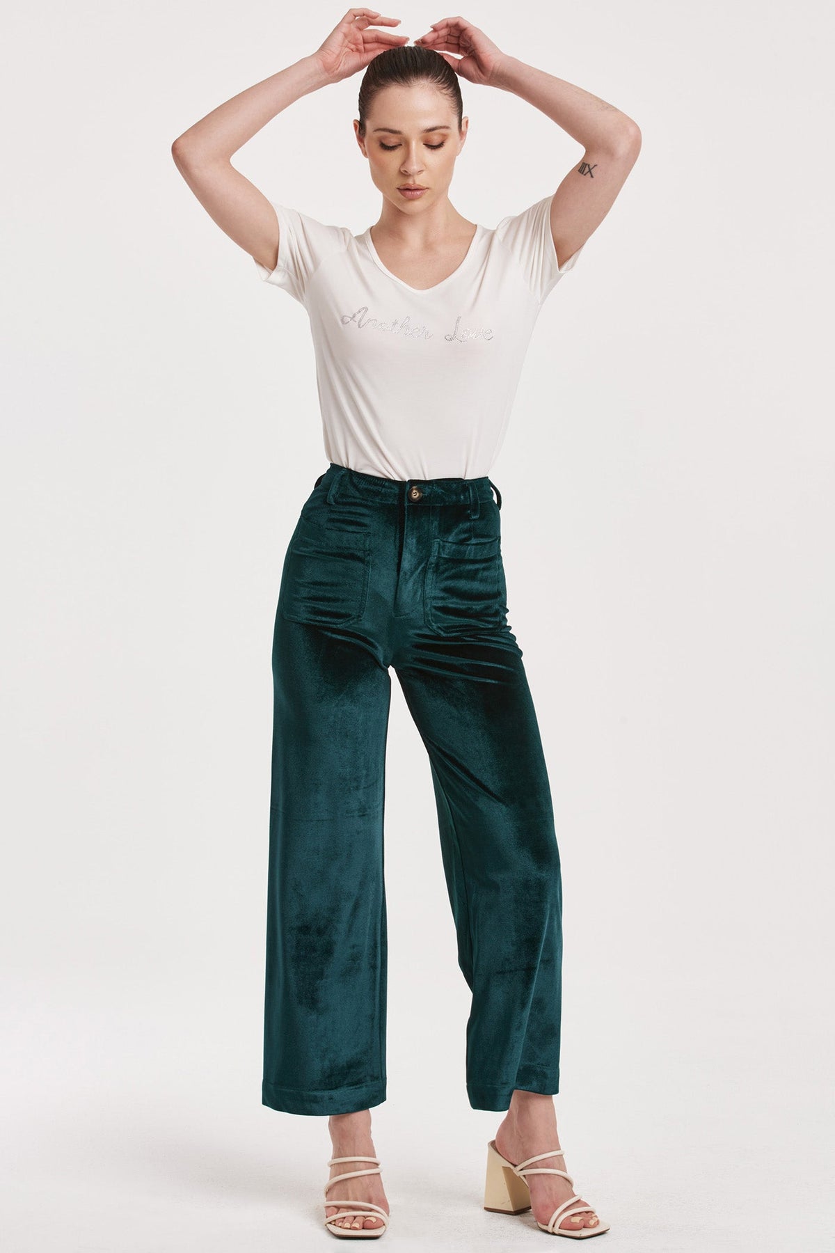 anahi-patch-pocket-velvet-pants-clover