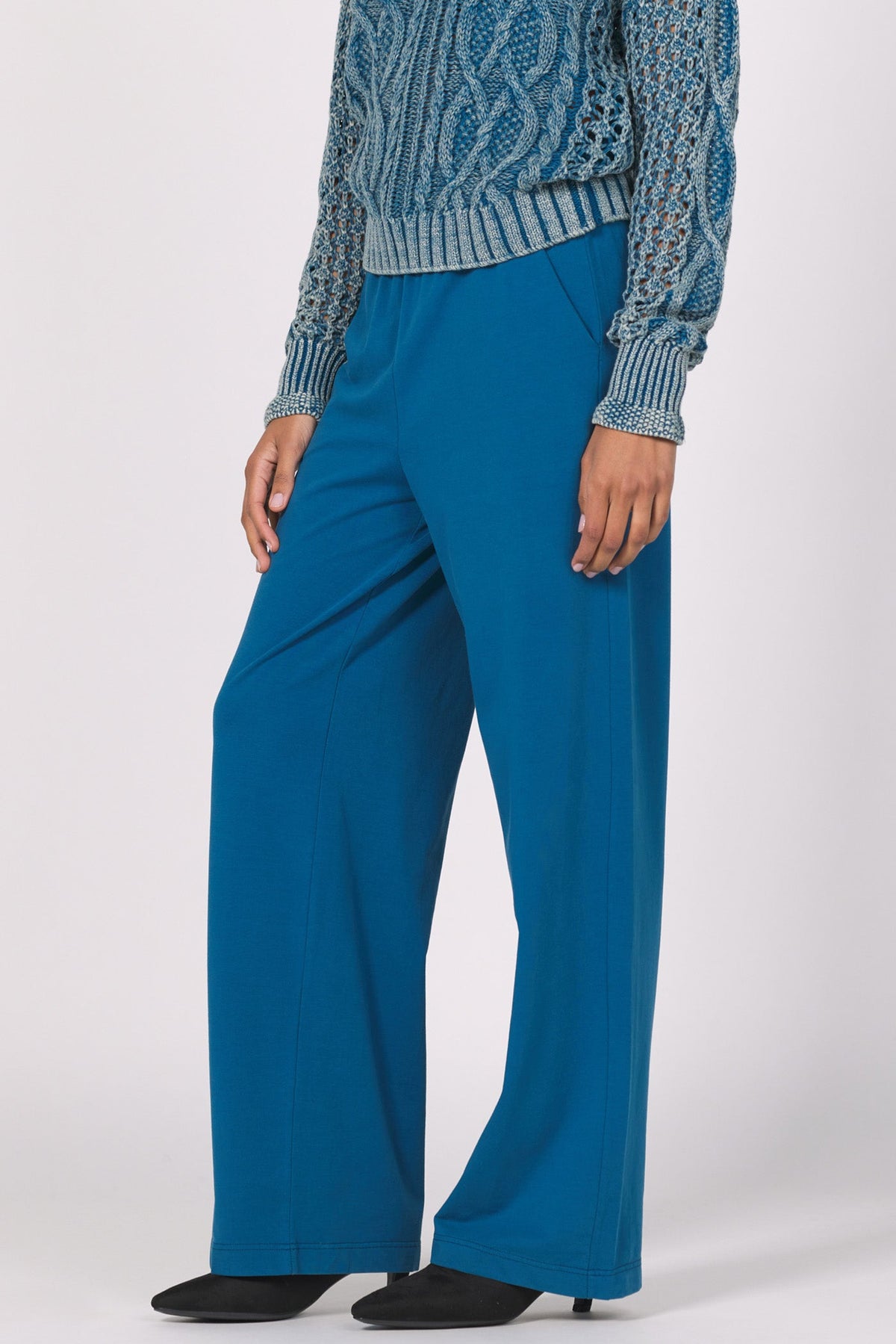 twilight-bay-VCBM8169F4TWB-2