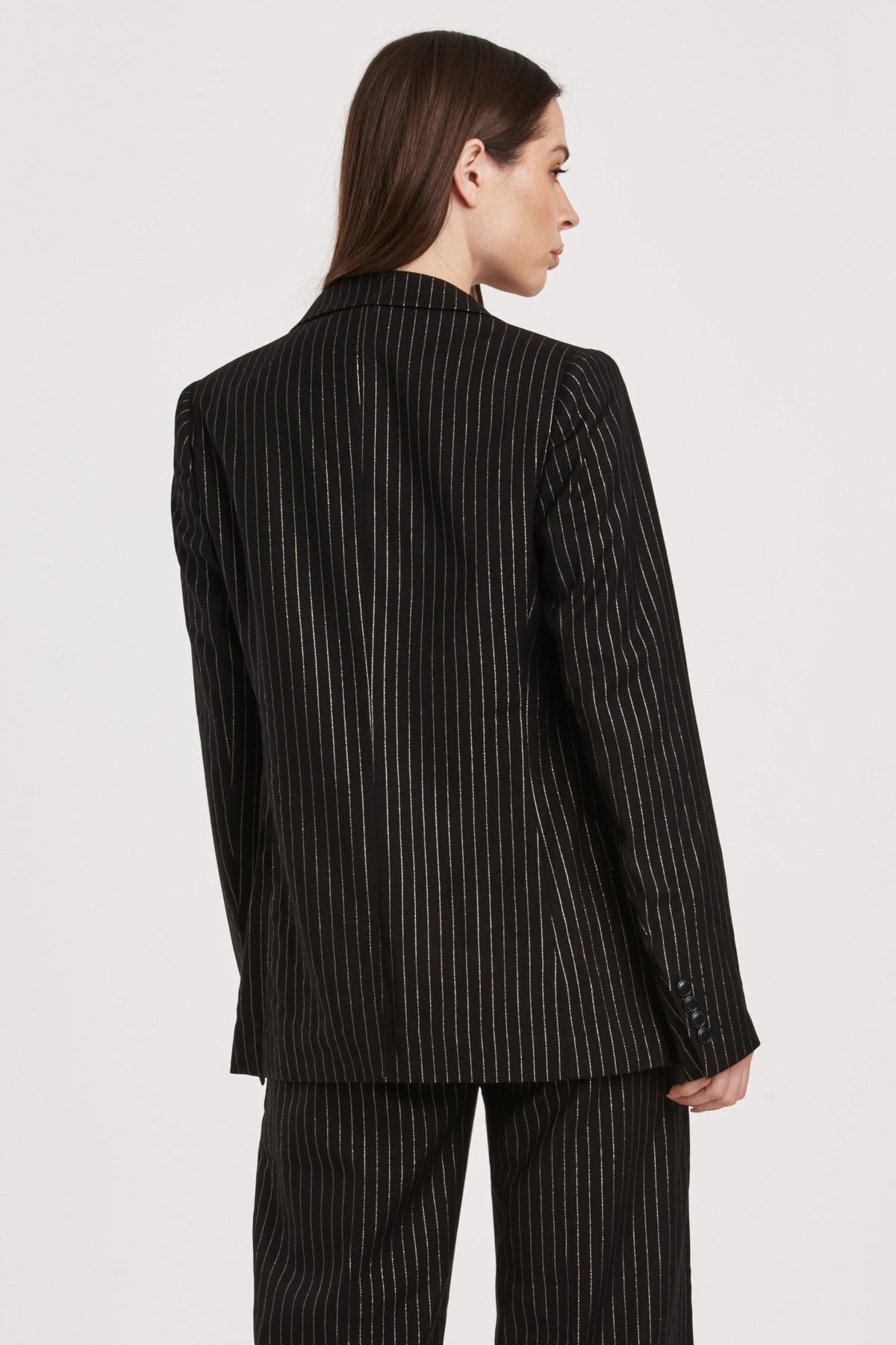 baylor-notch-collar-long-sleeve-pinstripe-blazer-blacksilver