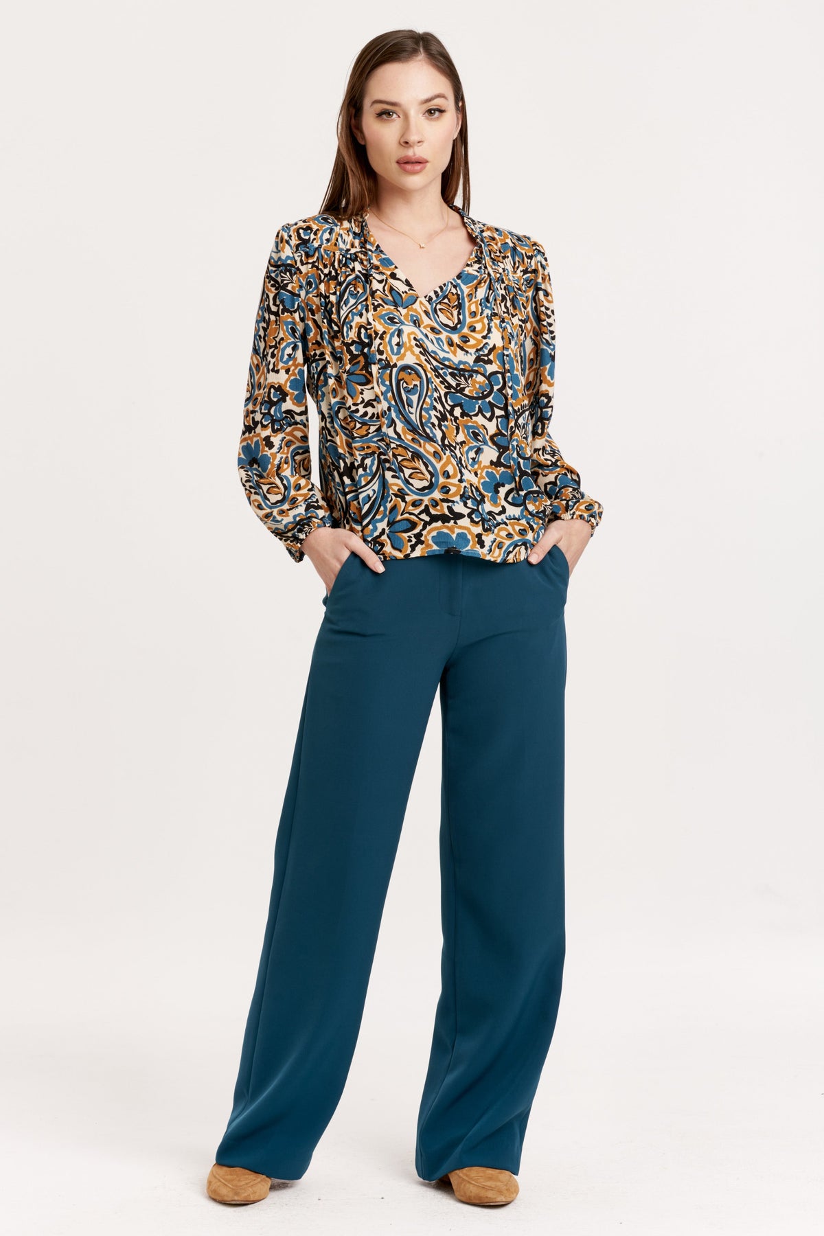 yelena-3/4-sleeve-top-autumnal-paisley