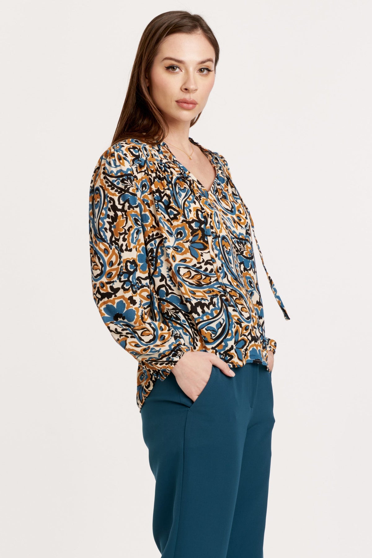 yelena-3/4-sleeve-top-autumnal-paisley