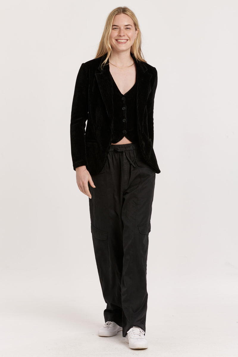 aaliyah-welt-pocket-blazer-black-chenille