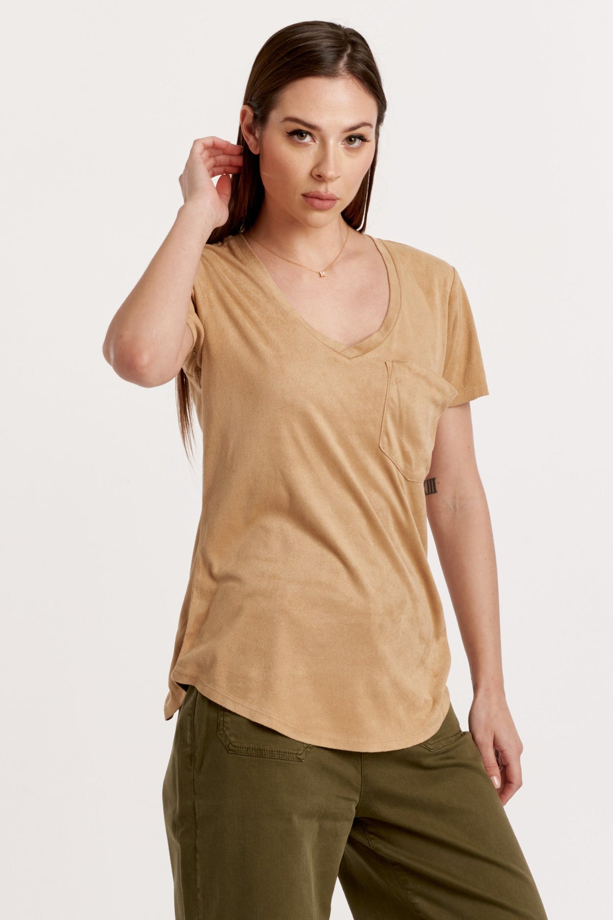 phoenix-suede-vneck-pocket-tee-buckwheat