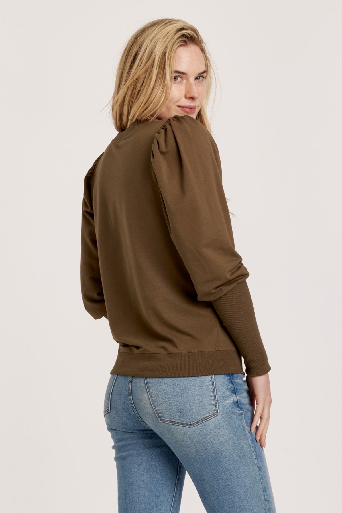 tara-puffy-long-sleeve-sweatshirt-vineyard-terry