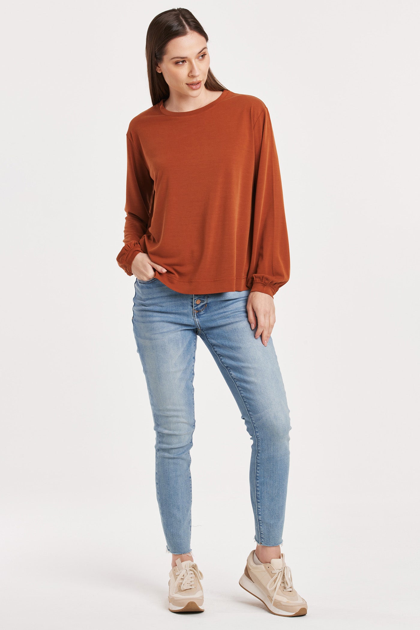 matilda-shirred-long-sleeve-top-roasted-pecan