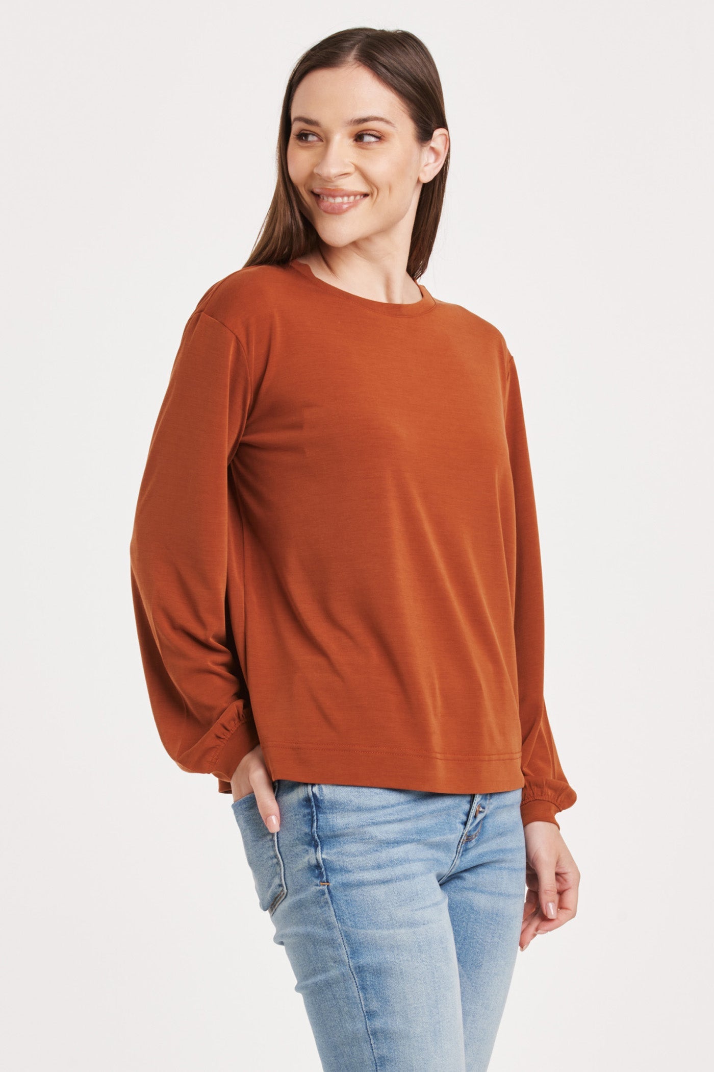 matilda-shirred-long-sleeve-top-roasted-pecan