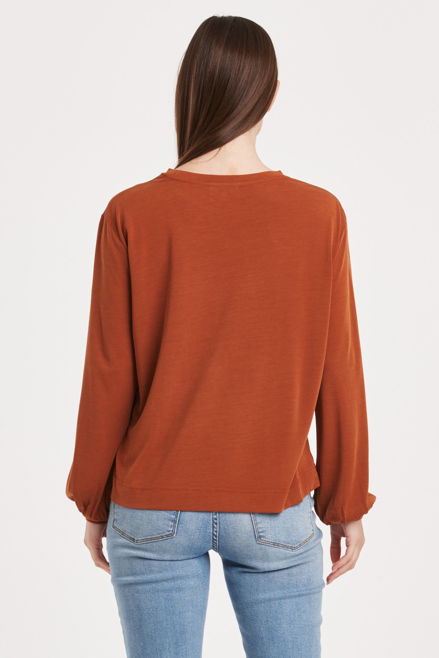 matilda-shirred-long-sleeve-top-roasted-pecan