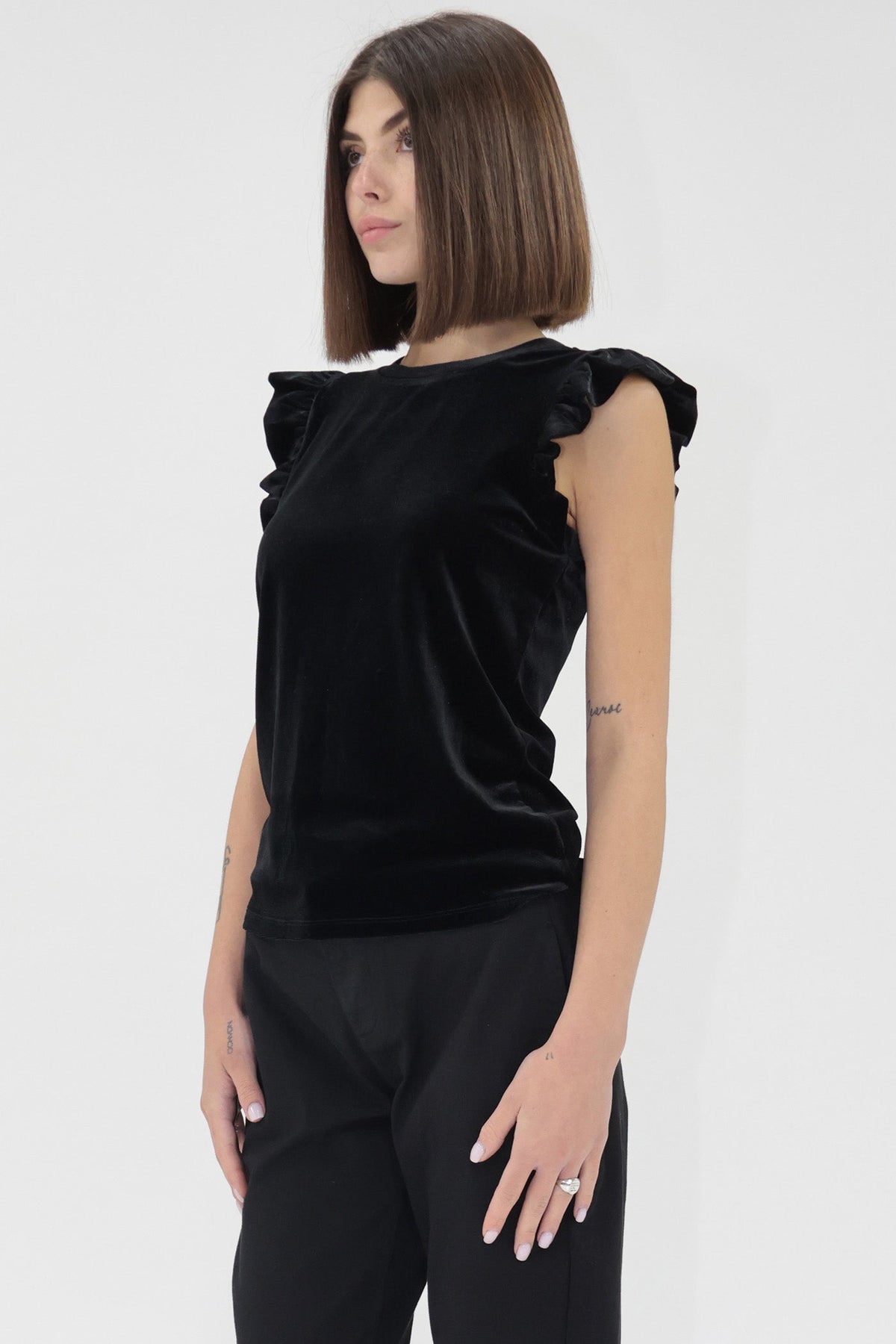 north-top-velvet-2025