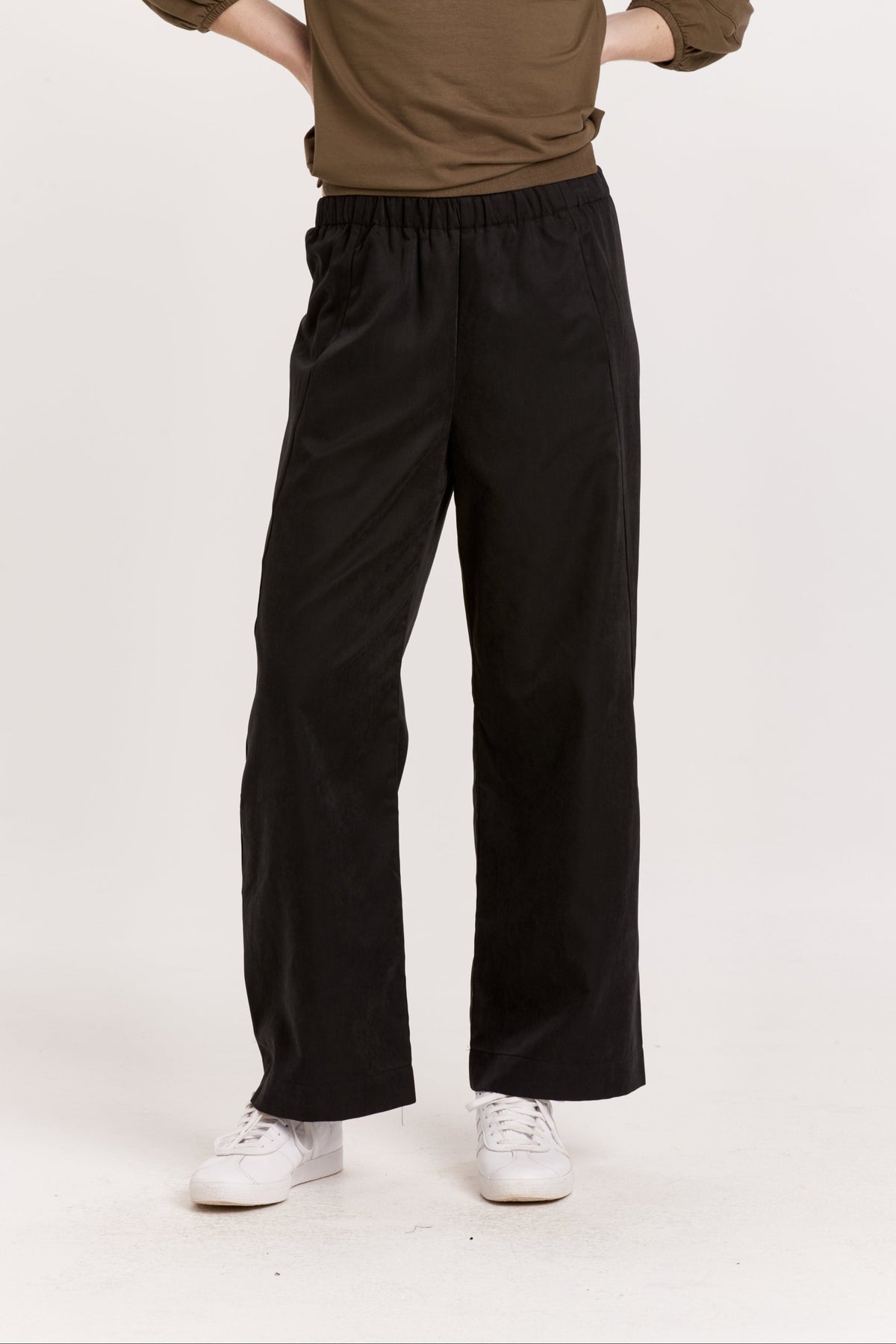 paris-lounge-pants-black-nylon