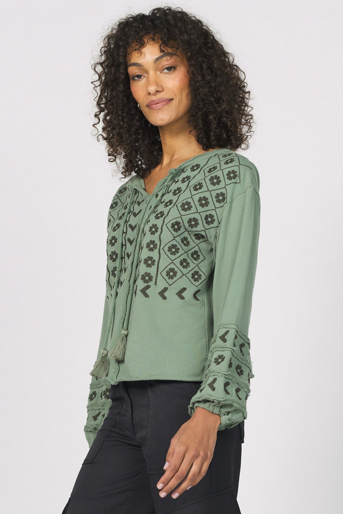 gilly-novelty-top-slate-green