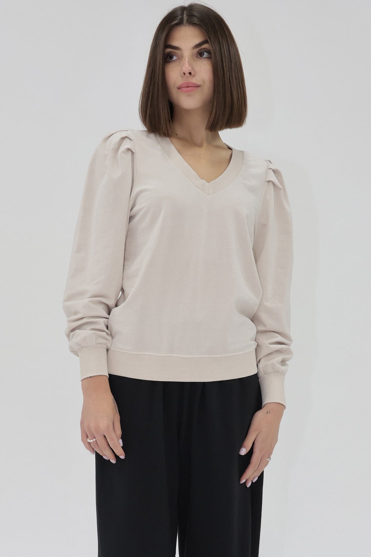 sammi-sweatshirt-2025