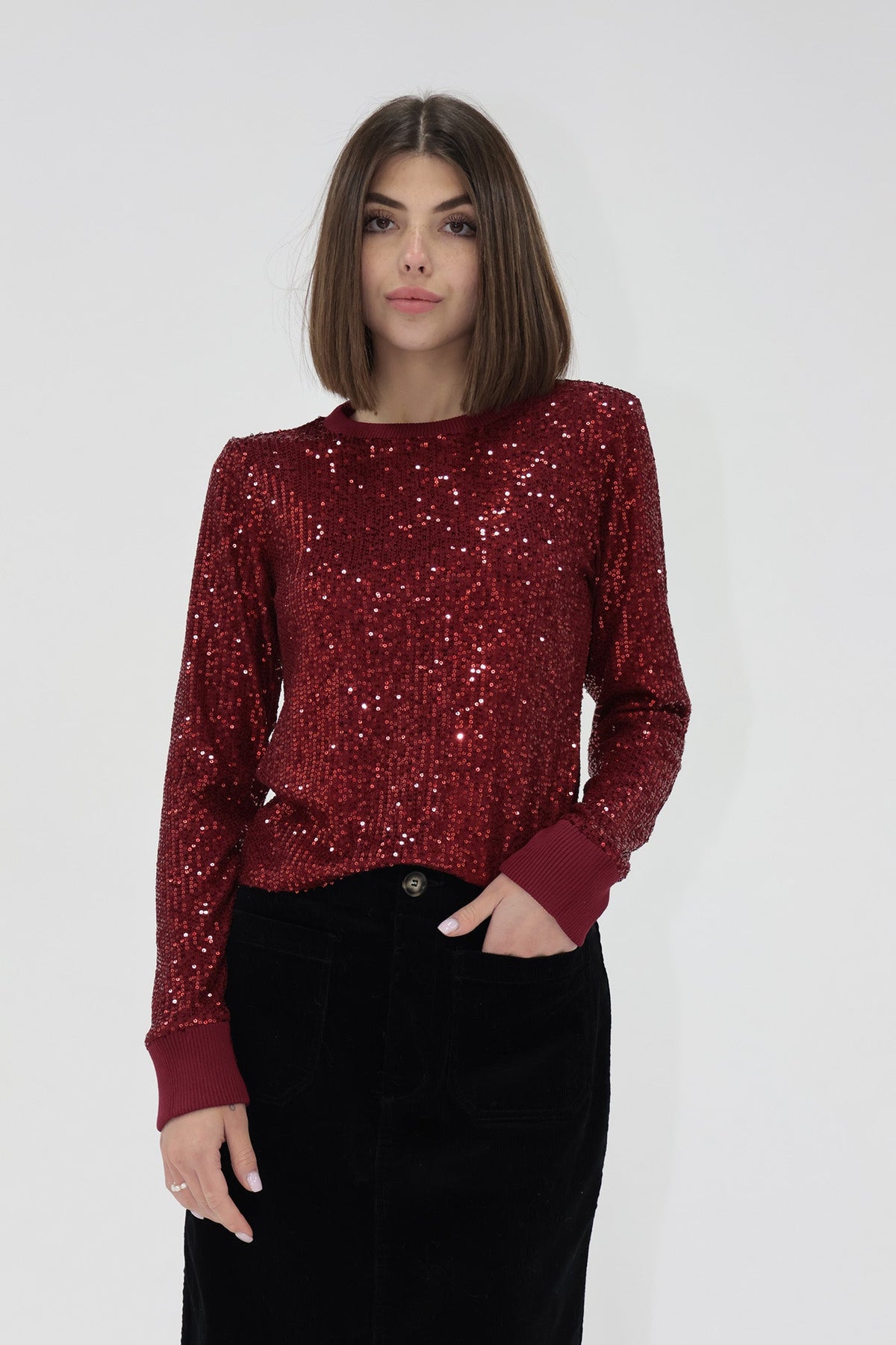 nessa-top-2025-sequin