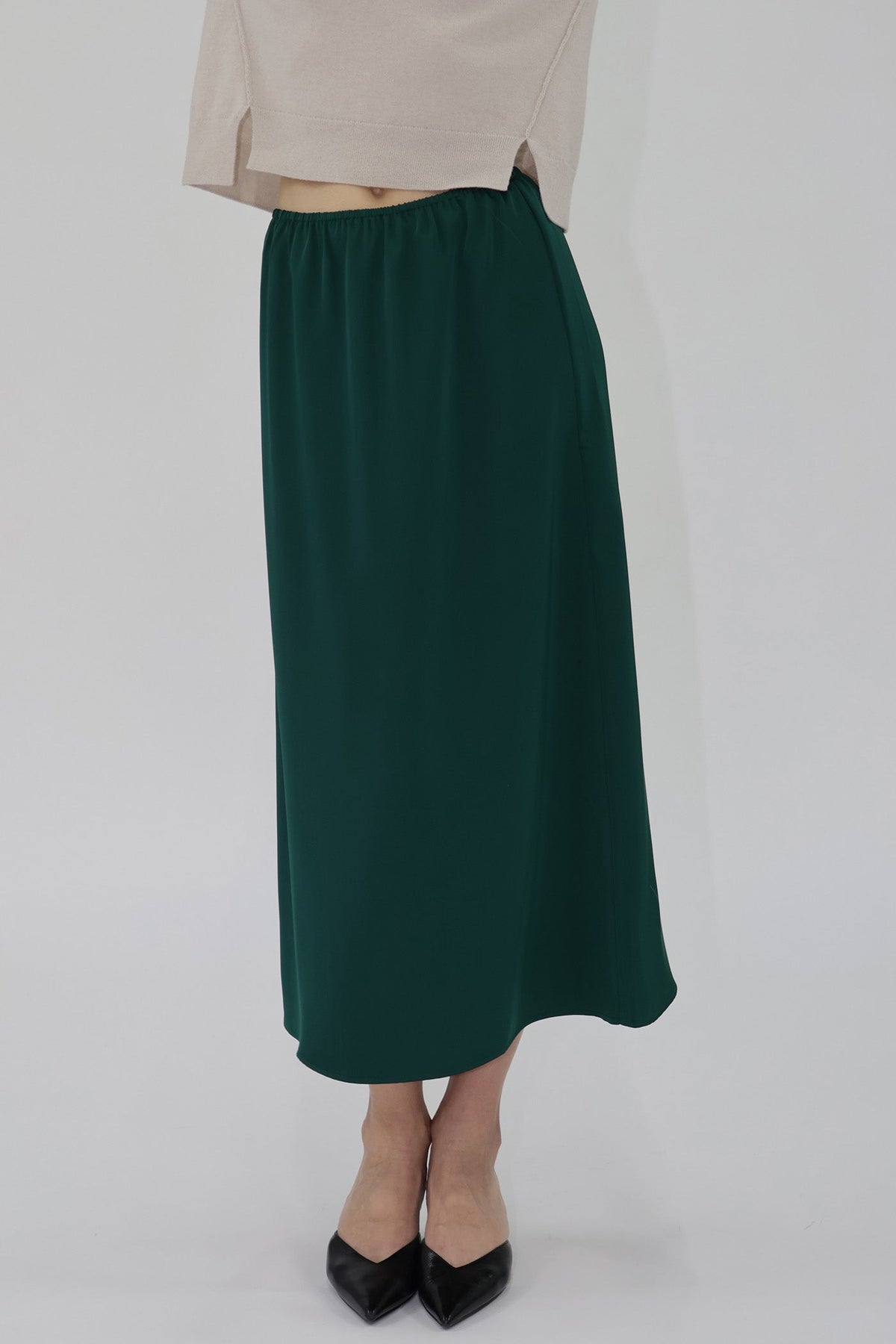 liya-skirt-2025-satin