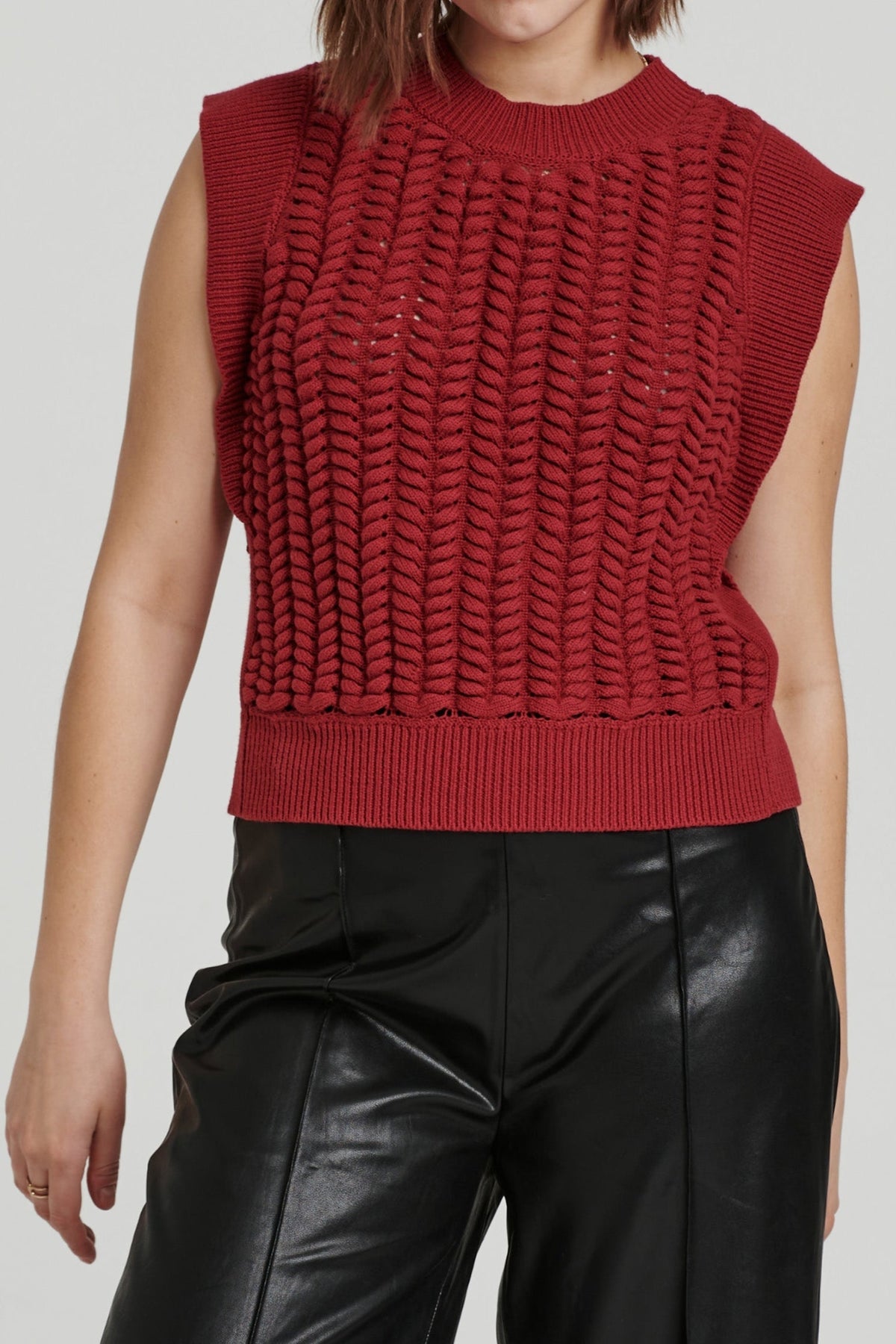 keeley-mock-neck-sweater-vest-vino
