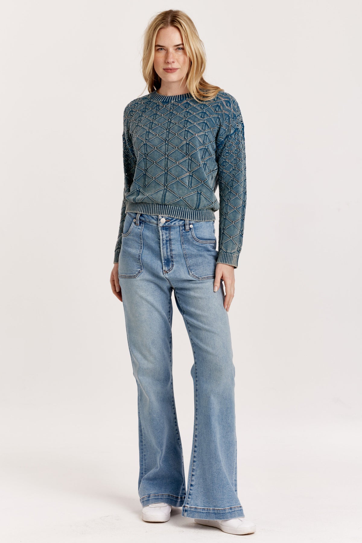 colette-vintage-washed-sweater-empress-teal-acid-wash