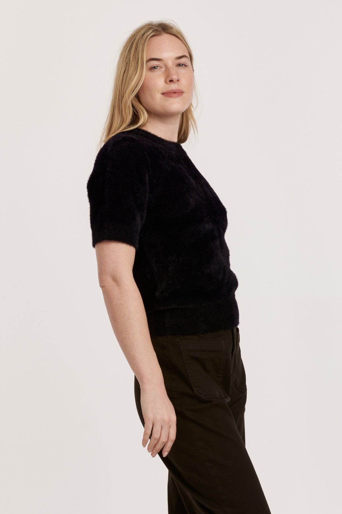 susie-short-sleeve-crew-neck-sweater-black