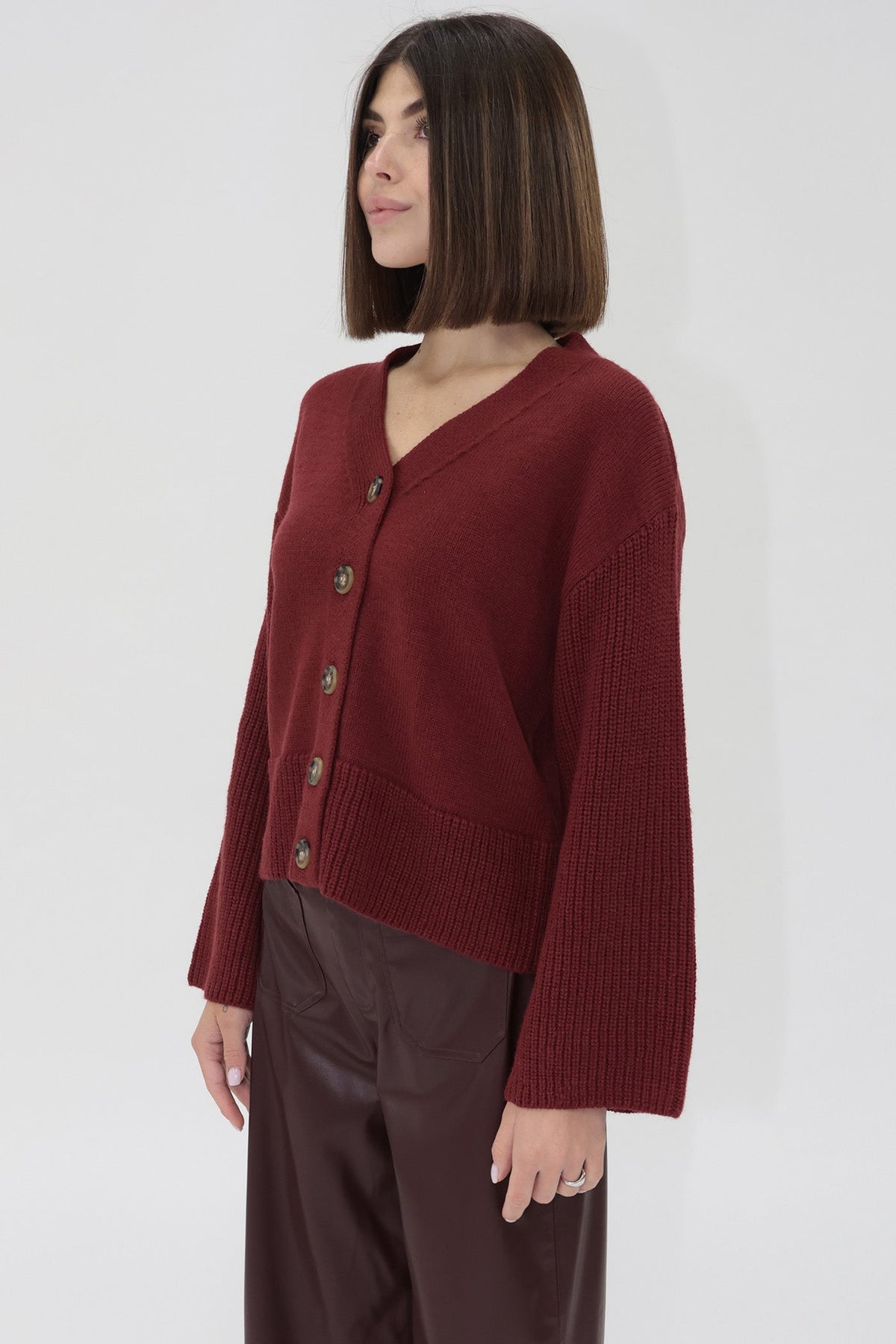 samira-cardigan-sweater-2025
