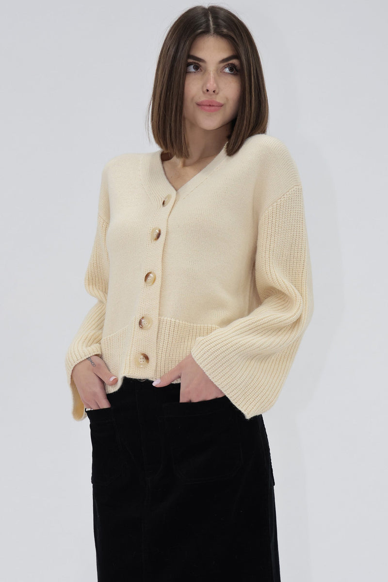 samira-cardigan-sweater-2025