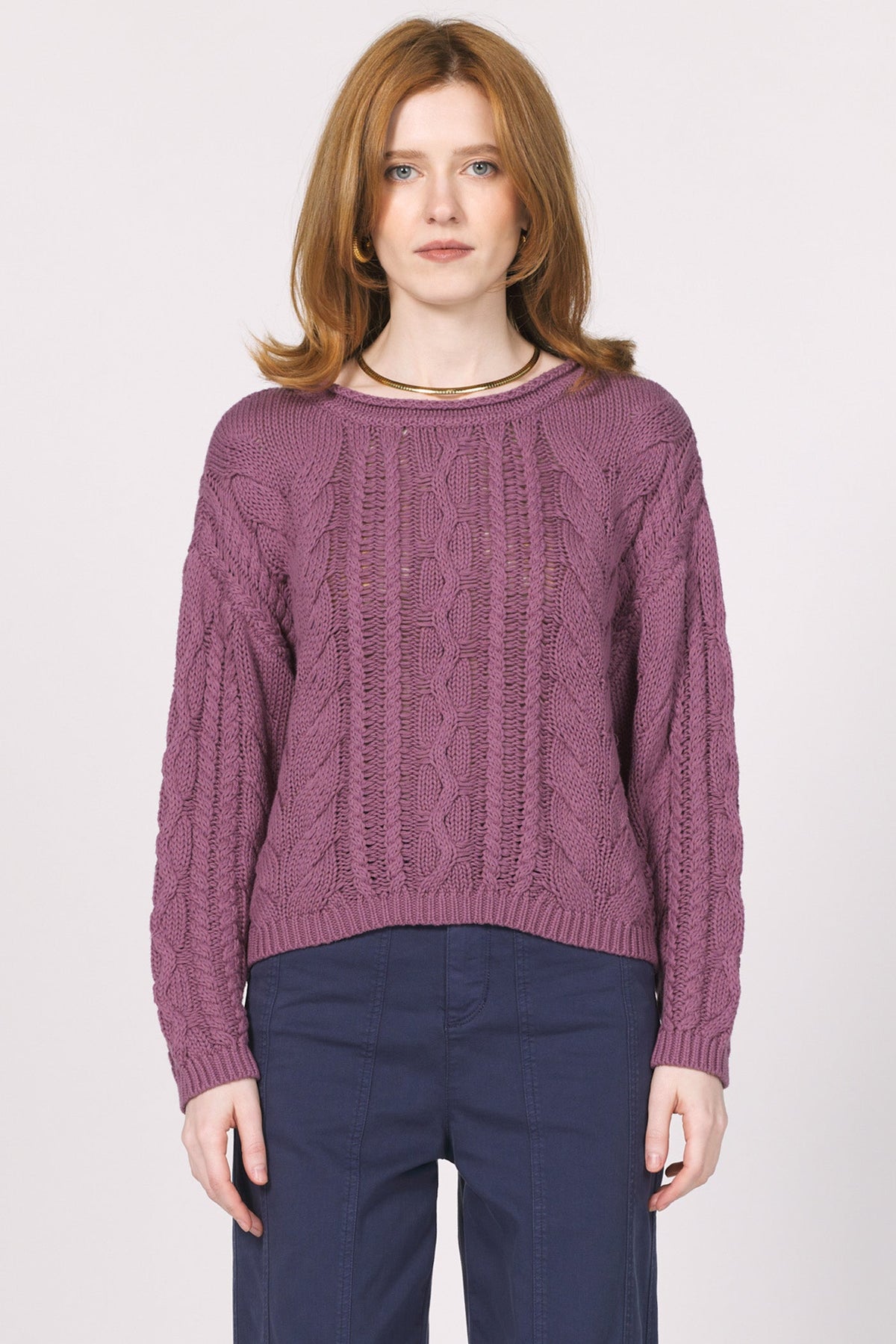 niasha-sweater-2025