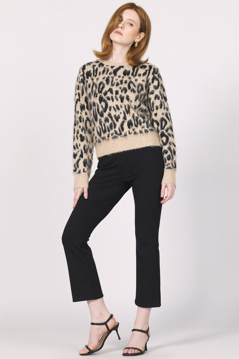 mina-novelty-sweater-snow-leopard