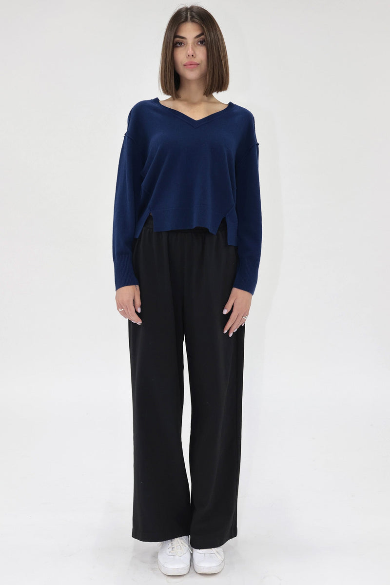 makenzi-sweater-2025