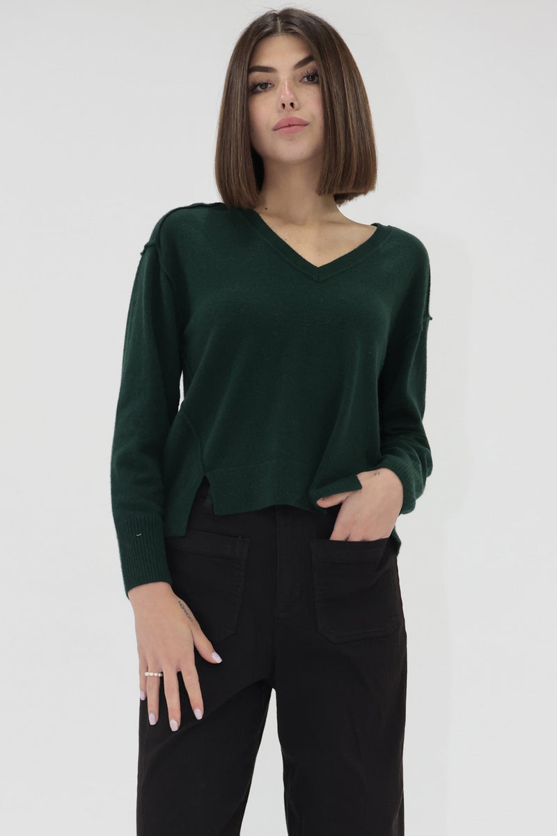 makenzi-sweater-2025