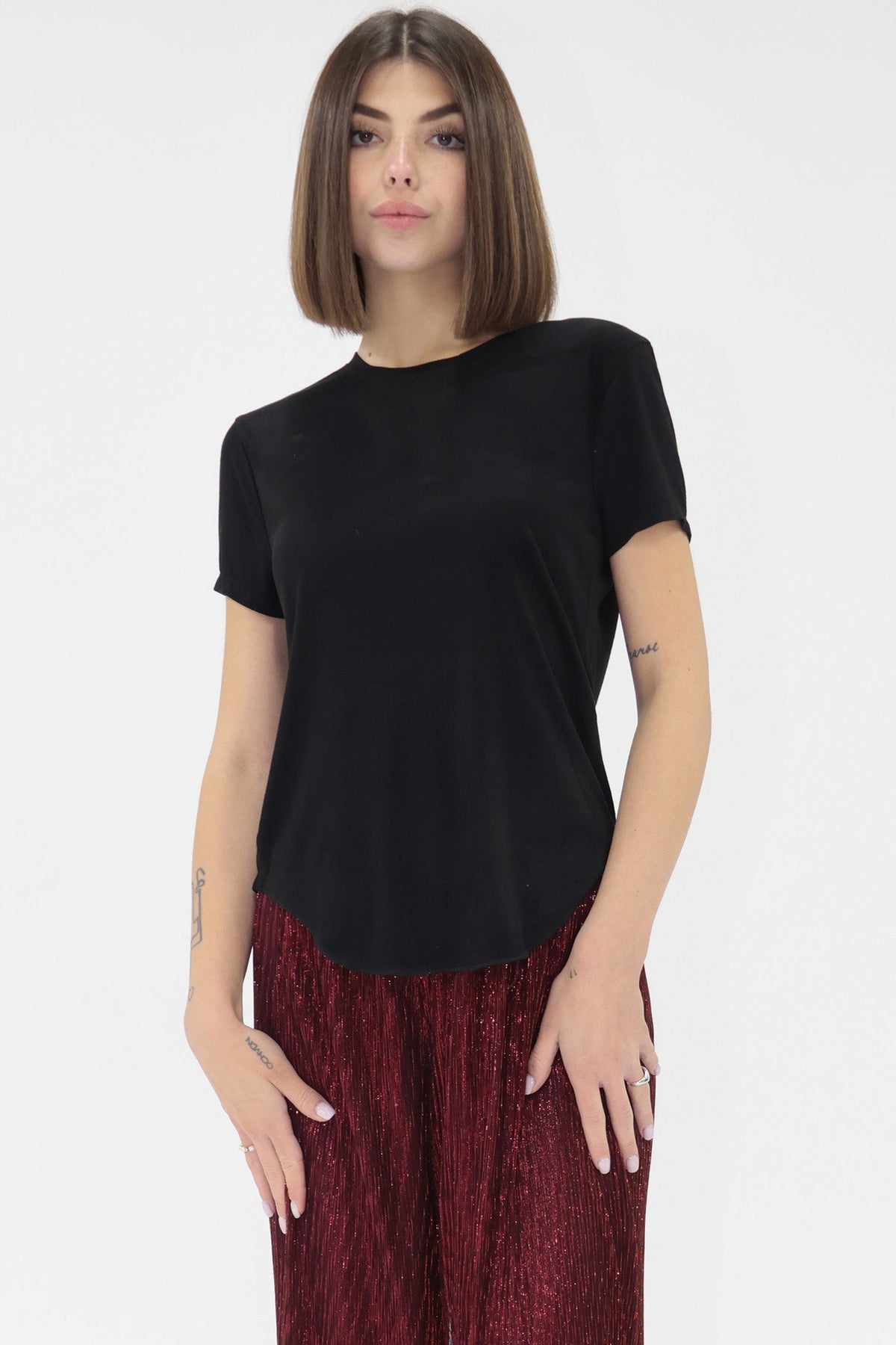 elaina-top-2025-suede