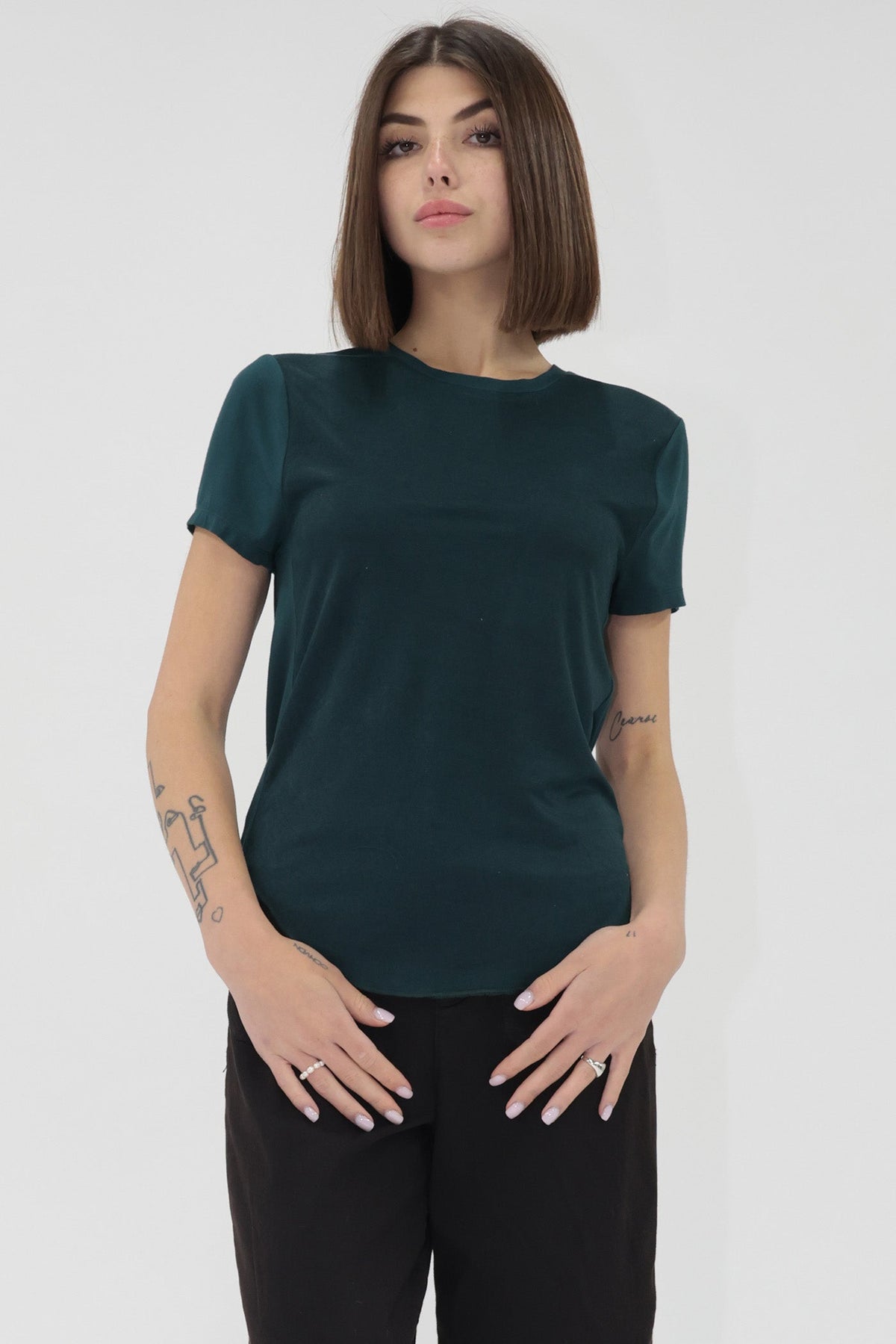 elaina-top-2025-suede