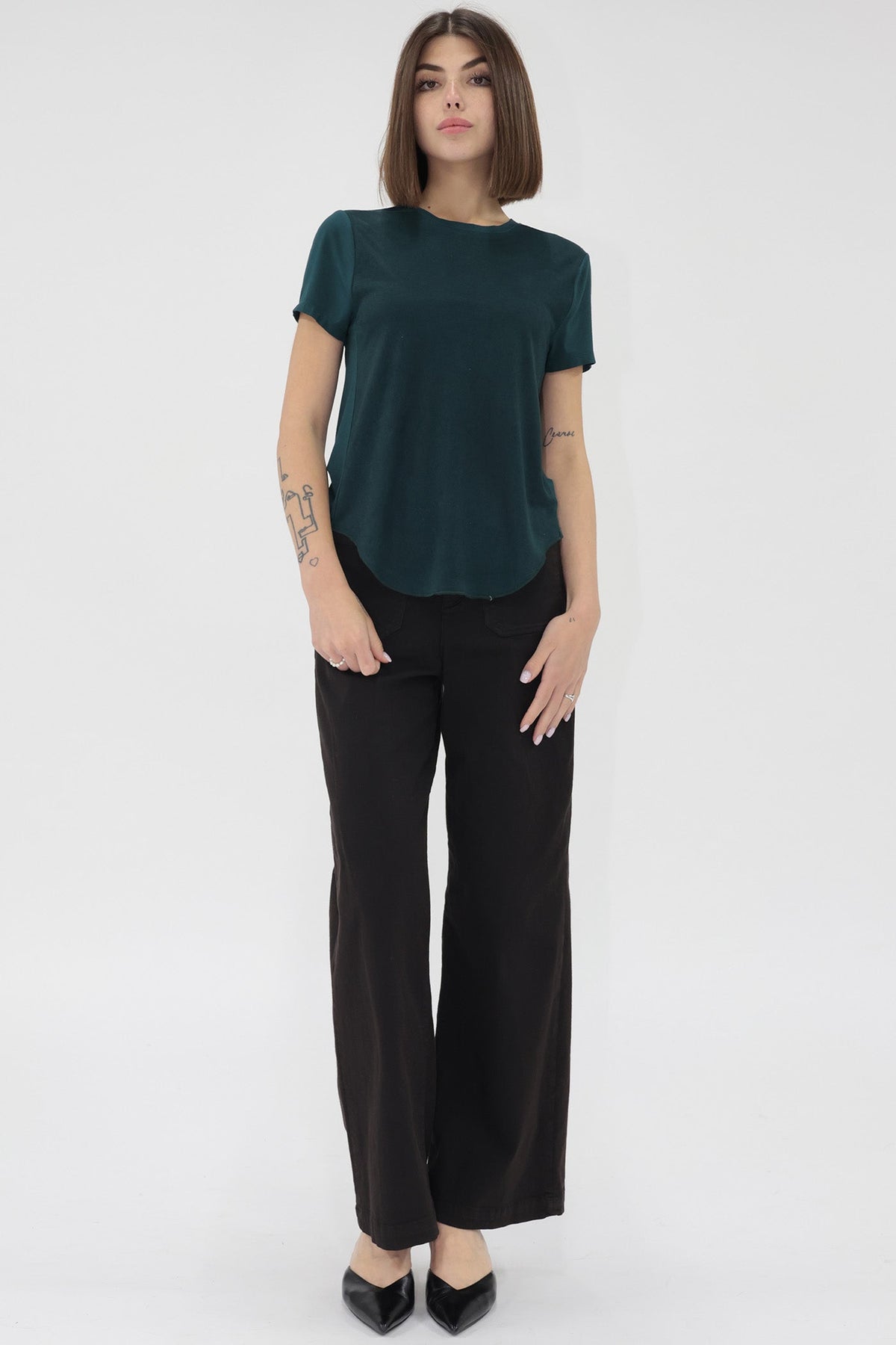 elaina-top-2025-suede