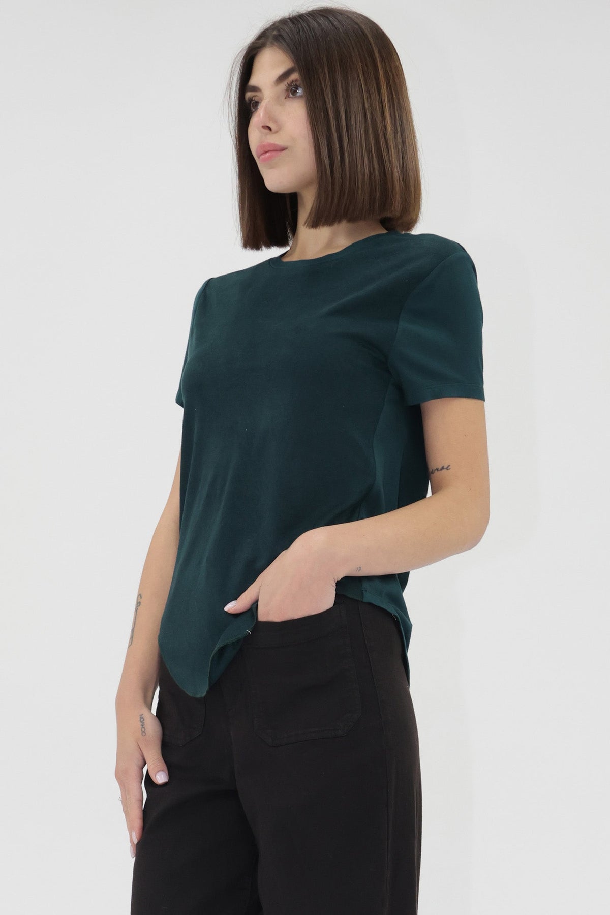 elaina-top-2025-suede