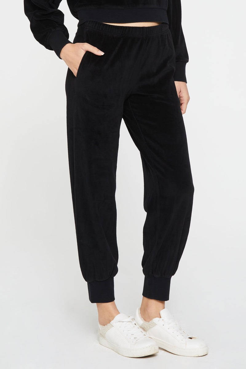 lusya-relaxed-jogger-pants-black-side-image-another-love-clothing