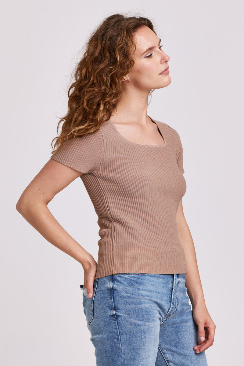 lara-short-sleeve-sweater-walnut