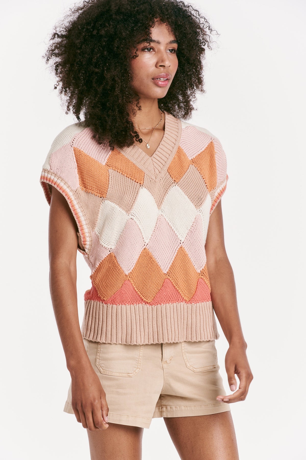 ashby-sweater-vest-sunburst-argyle